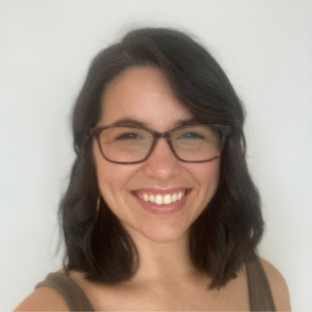 Meet your Posher, Cassandra